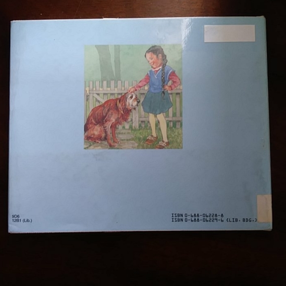 📚 Rosalie Book - Picture 2 of 3